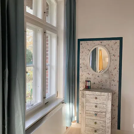 Idyllische Unter Reet Apartment Quarnbek